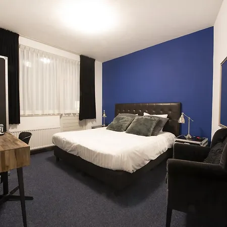 Brainport And Hotel 3*