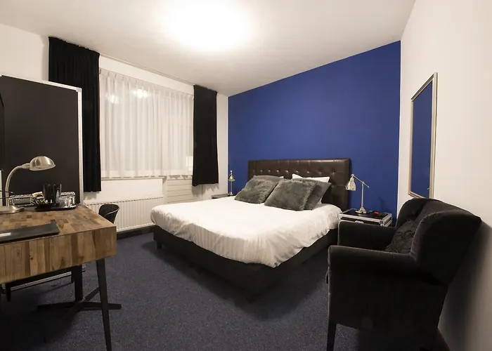 Brainport And Hotel 3*