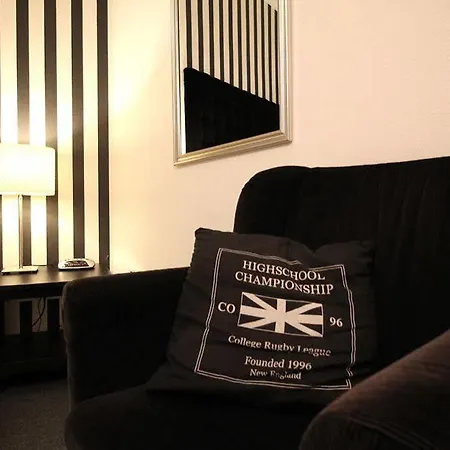 Отель Brainport And 3*