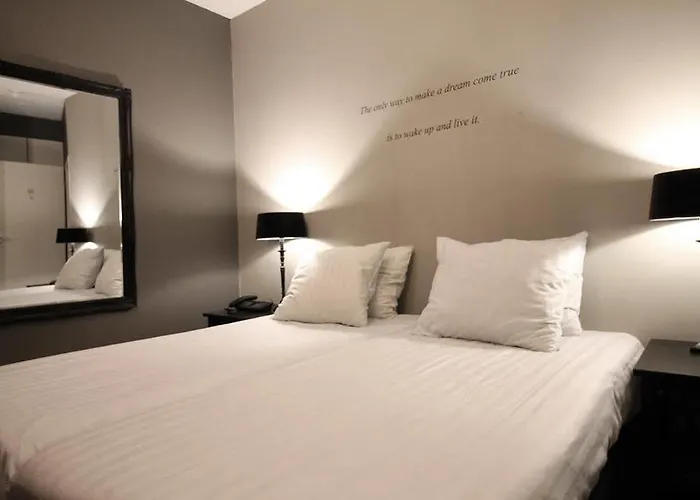 Brainport And Szálloda