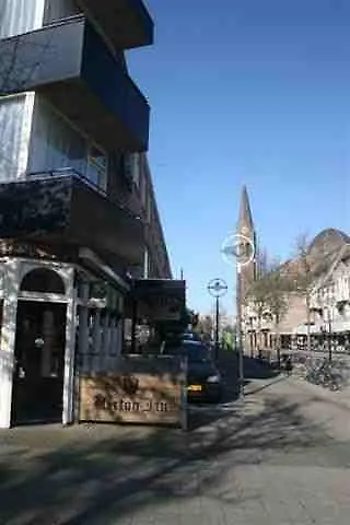 Otel Brainport And 3*